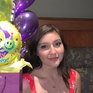 Meet your Posher, Jovana